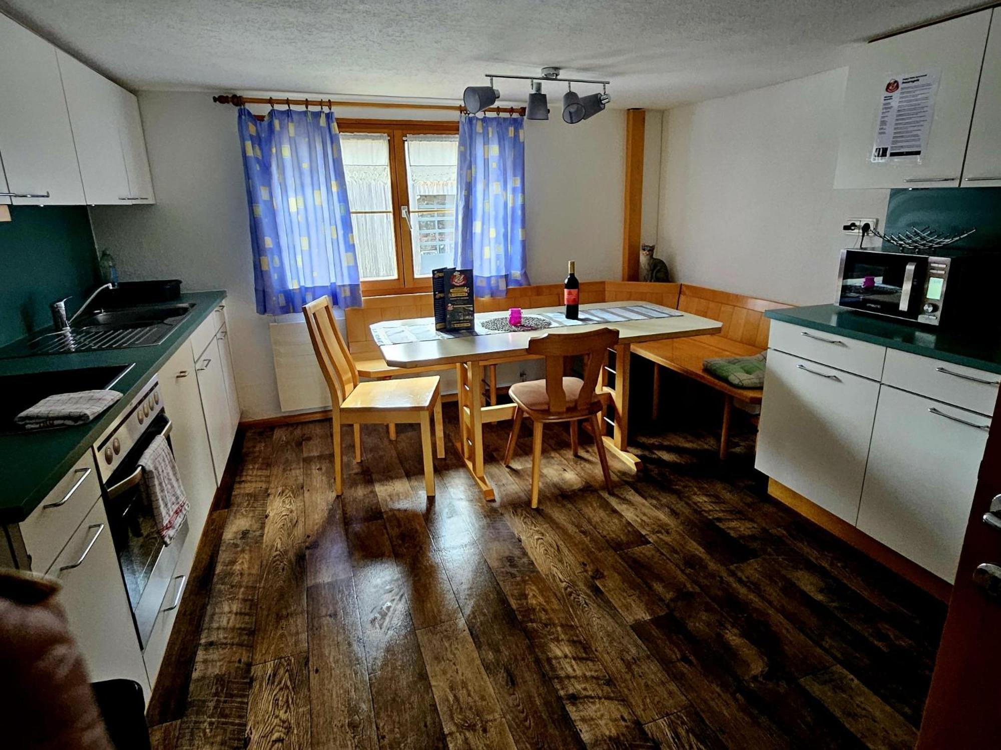 Happy Point Apartment メラウ 部屋 写真